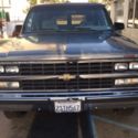 Chevy suburban R2500 1990