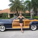 Chrysler town and Country Convertible - exquisite - restored to a high level