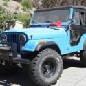 Classic 1976 Jeep CJ5 Removable Top