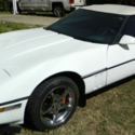 Classic 1989 White Chevrolet Corvette with Vinyl Top / 103,000 Miles / Nice!