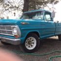 Classic vintage Ford F 250 camper special truck pickup automatic V8