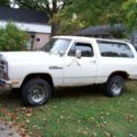Clean  1987 Dodge Ramcharger  4 x 4  318 V8  Auto AC Cruise Rubber Floor
