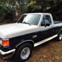 CLEAN CLEAN CLEAN 1990 FORD F150 XLT LARRIAT