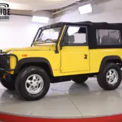 CLEAN ORIGINAL NAS DEFENDER BEST COLOR LOW MI CLEAN HISTORY V8 MANUAL COLD AC