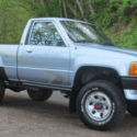 Clean Rare Toyota Pickup 4X4 Pickup Truck 22RE 5spd Hilux Tacoma 4WD low miles