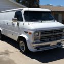 Custom 70s style Chevy Van 350 Automatic