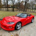 Dodge Viper1993 7289 miles.Clean carfax Car # 325 out of 1043 Rare Fixed Antenna