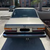 E28