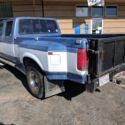 F350 Dually Crew Cab Truck with TOMMY LIFT