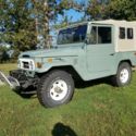fj40 1972 Land Cruiser resto-mod