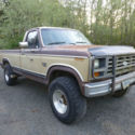 Ford 4x4 f250 Diesel 6.9L turbo with 1997 1Ton running gear