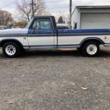 Ford f-100 XLT ranger 8 lug rear end v8 all glass in tact