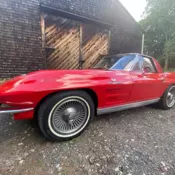 Fuel Injection - 4 Speed - Knock-Off Wheels - Convertible - Sting Ray!!!