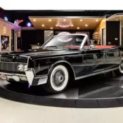 Fully Restored! Lincoln 462ci V8, Automatic, PS, PB, A/C, Suicide Doors, Pwr Top