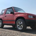 Geo/Chevrolet tracker 4x4 convertible 4cyl clean! Bluetooth