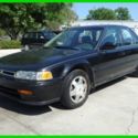 HARD TO FIND LOW MILEAGE ANNV EDIT NO RUST AT COLD AC PW TILT CC LAST BID WINS