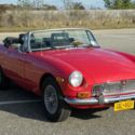 Head turning red on black 1973 MG MGB.