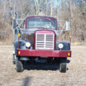 Hendrickson semi tractor 1968 238 Detroit w/10speed 10x20 tires on spokes nice