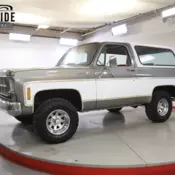 HIGH SIERRA. RARE SQUARE BODY 4x4 CONVERTIBLE. V8 PS PB 4x4 CA TRUCK COLLECTOR