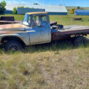IH - Manual - 4x4 - 1964? - 1 ton Dually - Engine turns over