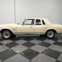 INCREDIBLY MAINTAINED NEW YORKER, ALL-ORIGINAL, 360 V8, LOADED W/OPTIONS &LUXURY