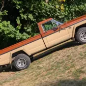 Jeep j20 PU 4x4 360 AMC 54,000 miles super nice original condition