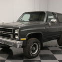 K5 BLAZER 4X4, STRONG 350 TBI, 700R4, FACTORY A/C, WELL-APPOINTED & CARED FOR!!