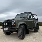 Land Rover Defender 90 300Tdi Soft Top