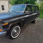 Low mileage, 4.2 straight-six, 3-speed manual,