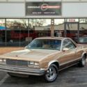 Low miles clean carfax classic free shipping warranty finance collector