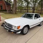 mercedes 560sl 1987 58k original miles clean car fax. Original paint, serviced