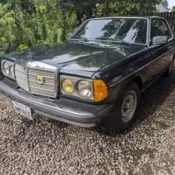 mercedes-benz 300cd, forest green California all original car with no rust