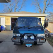 Mitsubishi Delica L300 $10,000