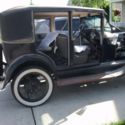 MODEL A FORD 1928 LEATHERBACK.
