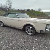 Nice original Continental Mark III with upgrades