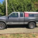 Nissan pickup 4x4 !! ONLY 89K original miles !!
