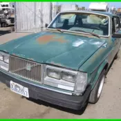 (OMR) 1983 Volvo 240 2.3 L 4 Cylinder NO RESERVE