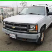 (OMR) 1992 Chevrolet W/T 1500 4.3 L V6 NO RESERVE
