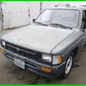 (OMR) 1993 Toyota PickUp 2.4 L 4 Cylinder NO RESERVE