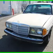 (OSA) 1983 Mercedes Benz 240 D 2.4 L 4 Cylinder Diesel NO RESERVE