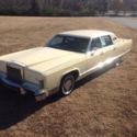 Outstanding &#039;77 Lincoln Continental, full power and full comfort. A must see !!!