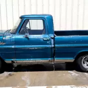 Rare 1967 Ford F100 SHORT BED Pickup, 352-V8, 4 speed manual, runs strong Solid