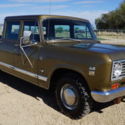 RARE 1973 International Travelette 1210, Long Bed, 1 owner classic Crew Cab