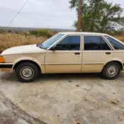 rare to find Datsun/Nissan Stanza. Its a 4 door hatchback with a carburated 4cyl
