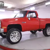 REFURBISHED K1500 SHORTBED SQUAREBODY 4X4 350 V8 MANUAL CUSTOM PS PB DISC