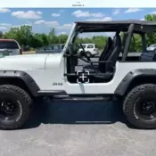 Restored 1993 Jeep Wrangler, 305 V8 fuel injected, automatic, like new