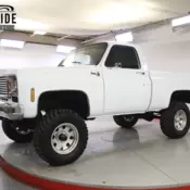 RESTORED CUSTOM GMC SHORTBED PICKUP 4X4 5.3 LS V8 AUTO CUSTOM GUAGES PS PB LIFT