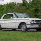 Seldom-seen two-door coupe - Power Steering & Brakes