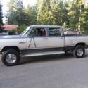 Sell wordwide RAM D350 Royal SE 4x4 1 TON 4 DOOR CREW CAB 1 OWNER 65k original