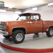 SHORT BOX 4X4 350 V8 4 SPEED MANUAL WITH GRANNY LOW SIERRA PACKAGE PS PB NICE!